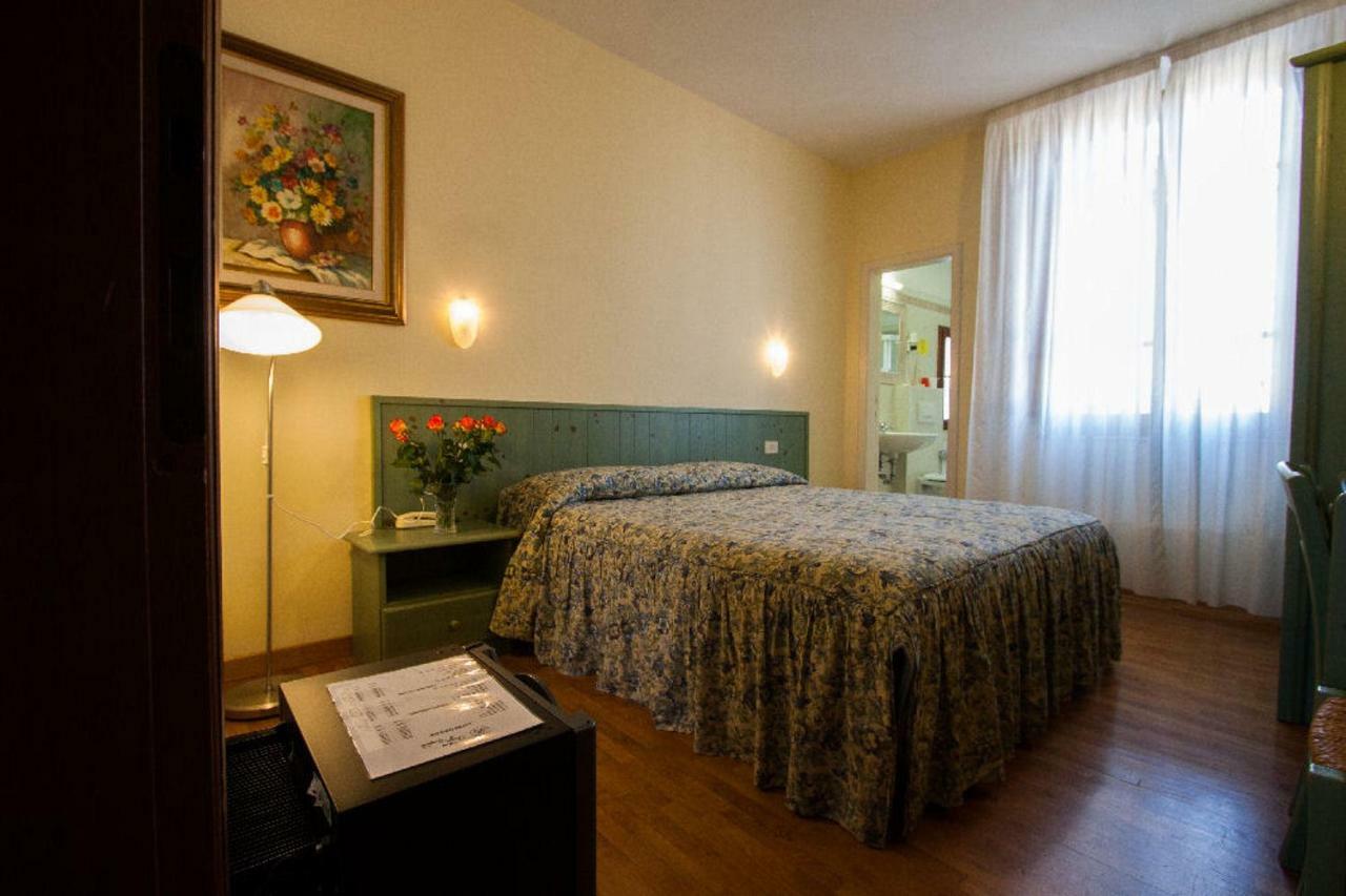 Hotel Savoia E Campana Montecatini Terme Exteriör bild