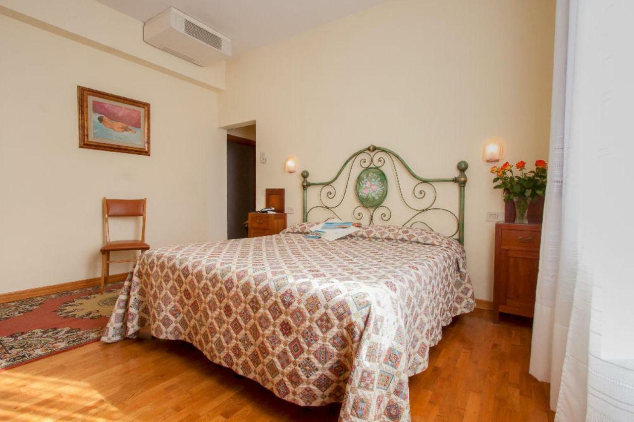 Hotel Savoia E Campana Montecatini Terme Exteriör bild